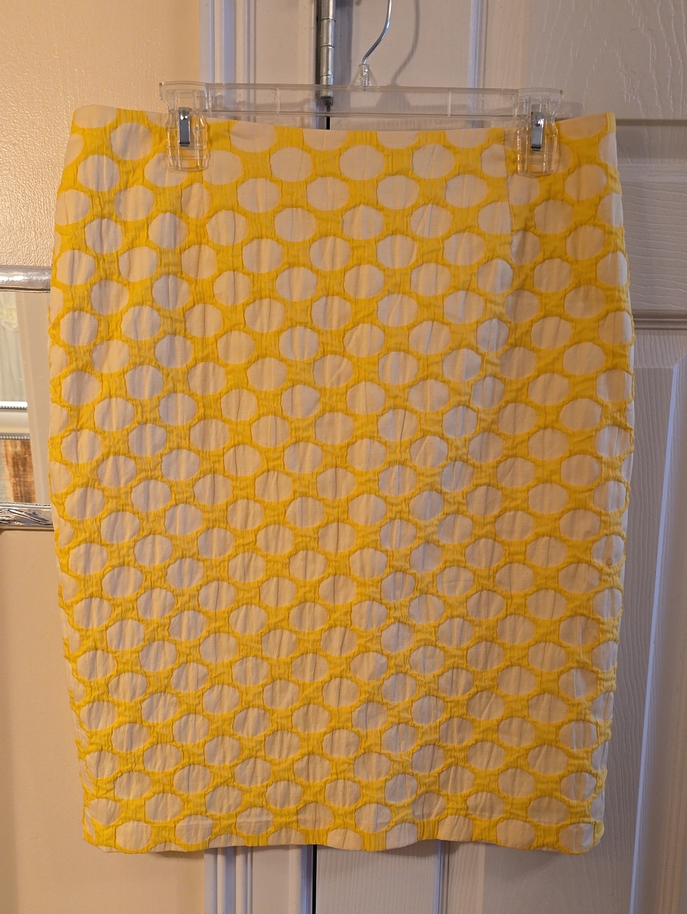 Zenobia Size 10 Yellow and White Polka Dot Pencil Skirt